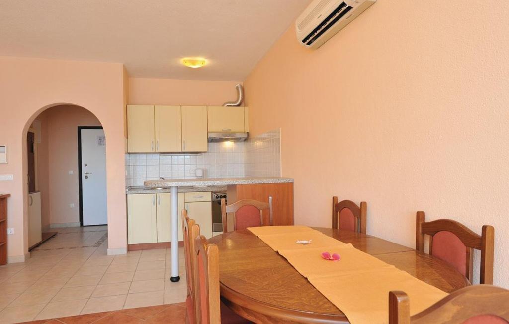Sea View Apartments Sirena 오크루그고른지 외부 사진