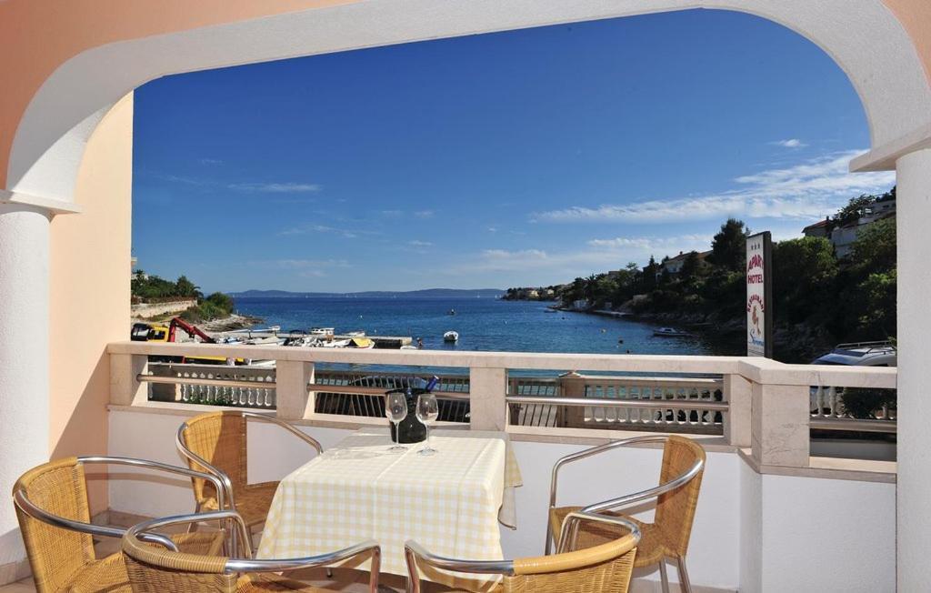 Sea View Apartments Sirena 오크루그고른지 외부 사진