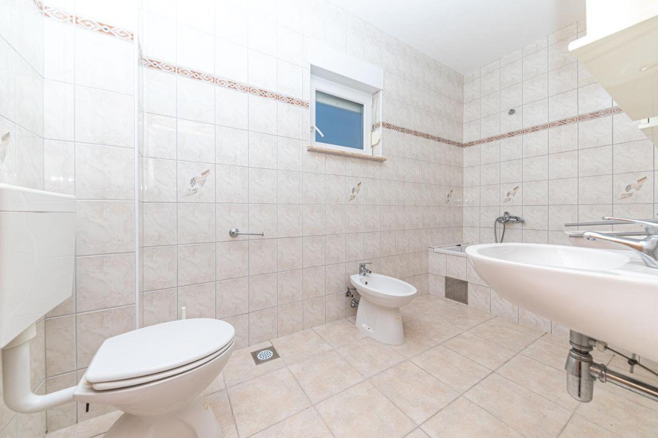 Sea View Apartments Sirena 오크루그고른지 외부 사진