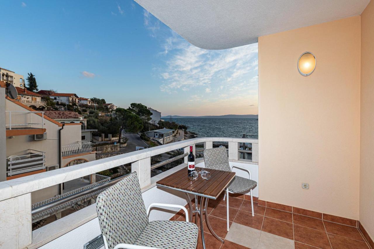 Sea View Apartments Sirena 오크루그고른지 외부 사진