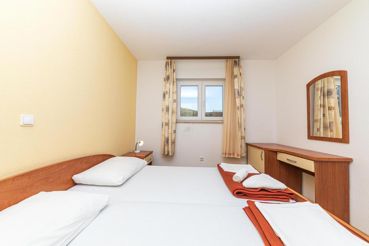 Sea View Apartments Sirena 오크루그고른지 외부 사진