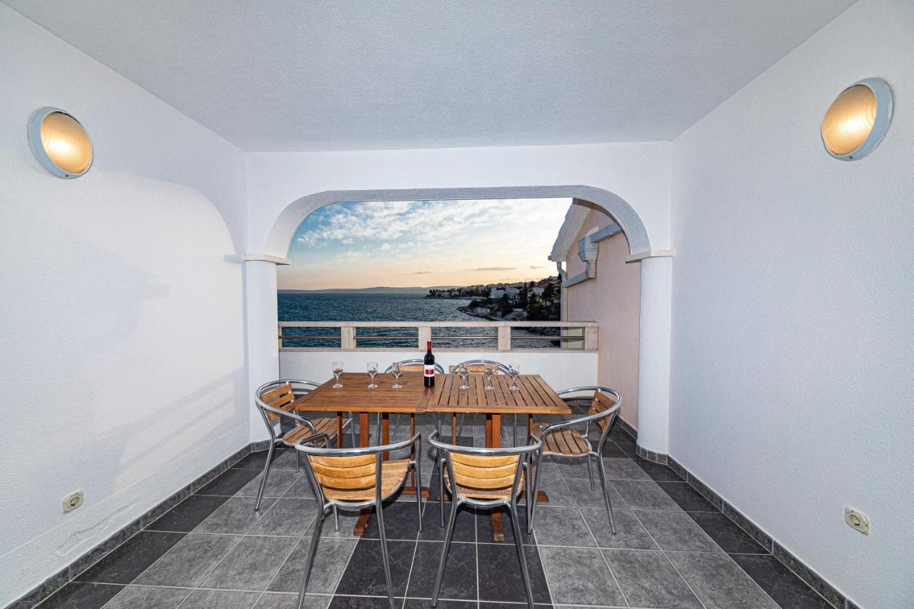 Sea View Apartments Sirena 오크루그고른지 외부 사진